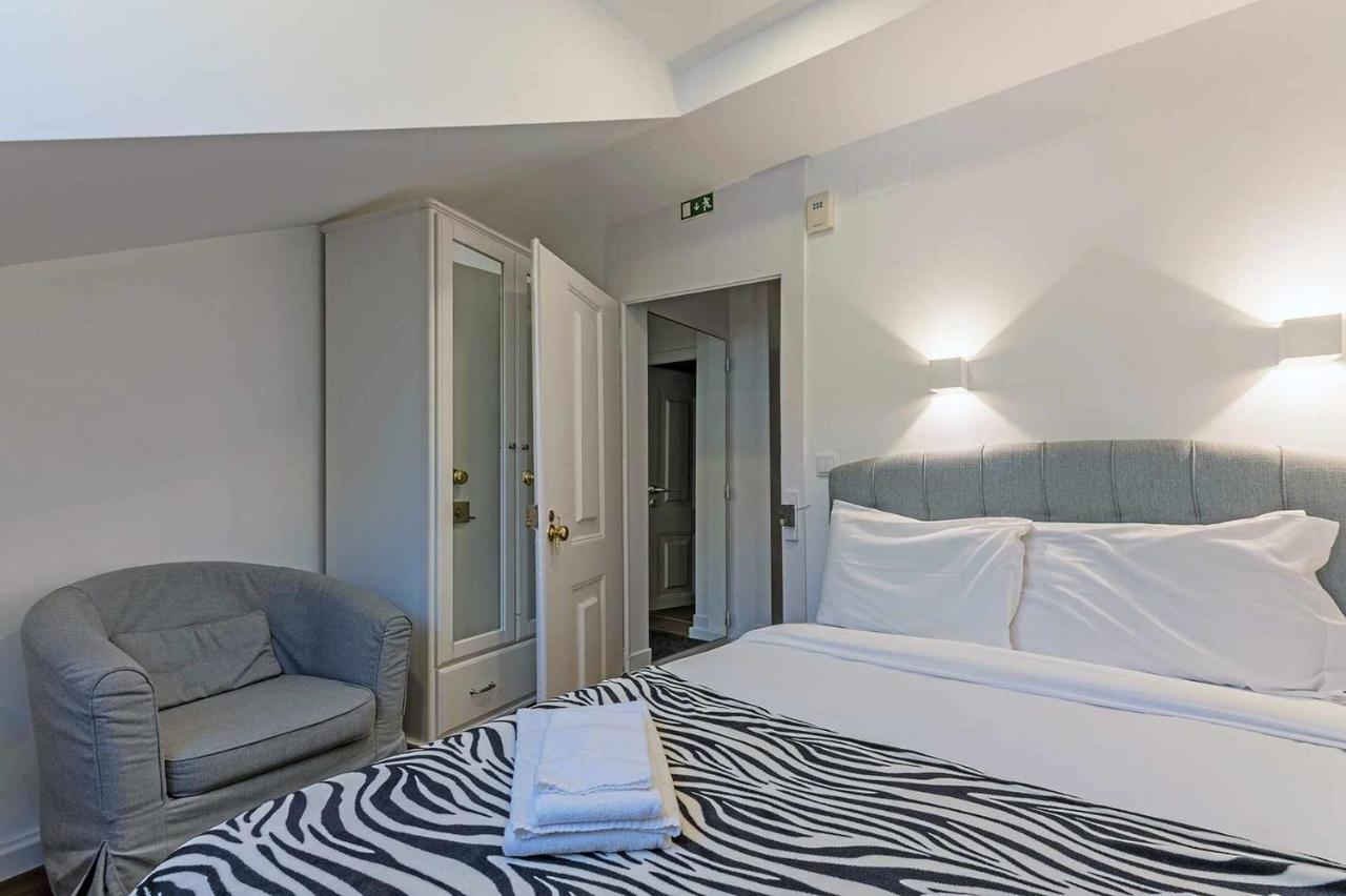 Bairro Alto Palace Special For Groups Up To 24 Guests 리스본 외부 사진