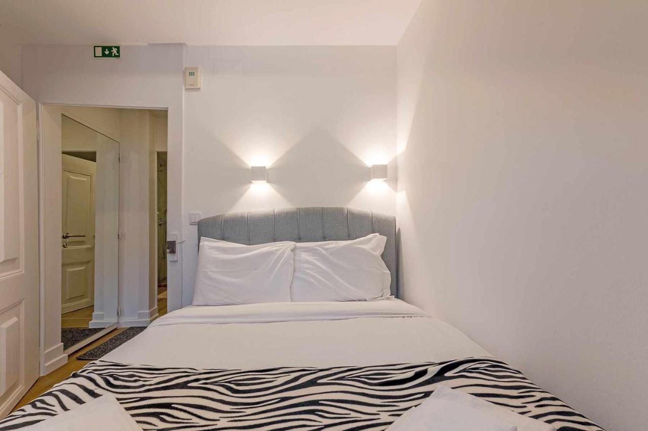 Bairro Alto Palace Special For Groups Up To 24 Guests 리스본 외부 사진